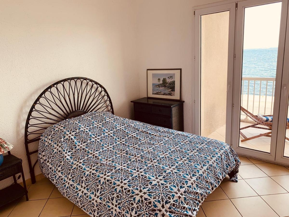 Le Latania Apartment Сен Максим Екстериор снимка