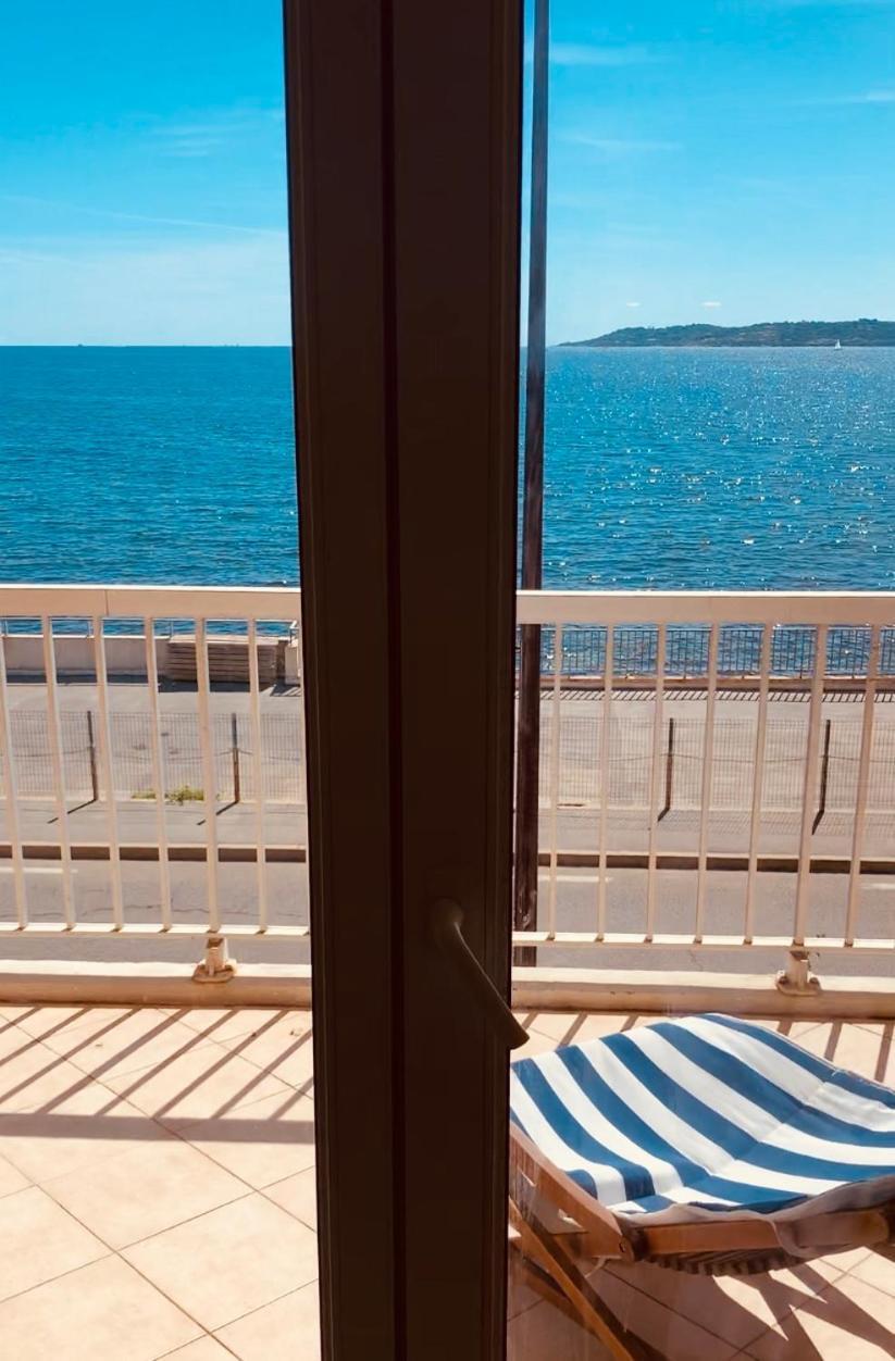 Le Latania Apartment Сен Максим Екстериор снимка